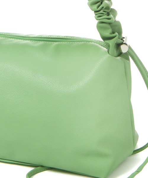 LAKOLE（ラコレ）の「ギャザー2WAYアソート / 111768（ショルダーバッグ・レディース・ブラック系その他/アイボリー/ブラック/グリーン・FREE）」の21枚目の写真