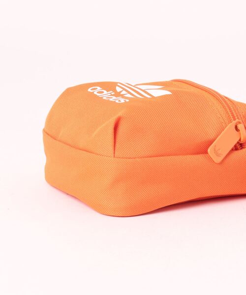 adidas（アディダス）の「adidas アディダス U AC FESTIVAL BAG バッグ IR5438 ORANGE（ボディバッグ/ウエストポーチ・メンズ・オレンジ・FREE）」の3枚目の写真