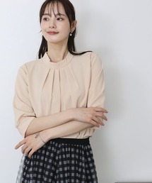 ハイネック」に該当するシャツ/ブラウス（ベージュ系