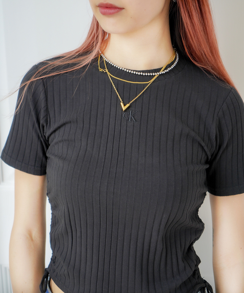 JOINT WORKS(ジョイントワークス)の「【Calvin Klein Jeans / カルバン クライン ジーンズ】 A-SS FASHION Y2K RIB(Tシャツ/カットソー・レディース・ブラック・SMALL)」の4枚目の写真