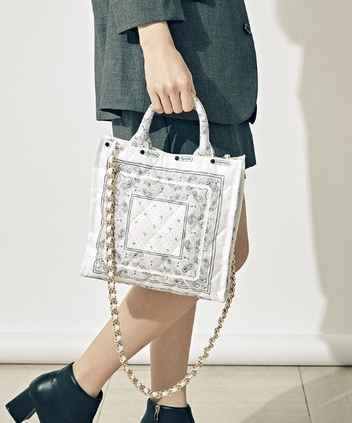 [LeSportsac] Bandana White Small Chain Quilt Tote Bag 送料込 LeSportsac] Bandana White Small Chain Quilt Tote Bag 送料込
