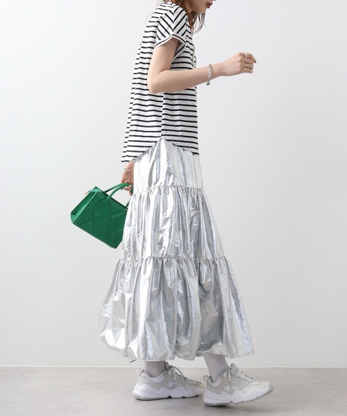 EGLANTINE(エグランティーヌ)の「Eglantine パール付カットソー(Tシャツ/カットソー・レディース・ブラック×ホワイト/ライトグレー/ネイビー/ネイビー×ホワイト/サーモンピンク/オフホワイト・40)」の22枚目の写真