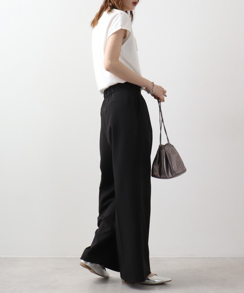 EGLANTINE(エグランティーヌ)の「Eglantine パール付カットソー(Tシャツ/カットソー・レディース・ブラック×ホワイト/ライトグレー/ネイビー/ネイビー×ホワイト/サーモンピンク/オフホワイト・40)」の18枚目の写真