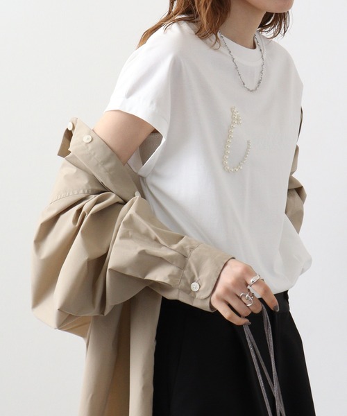 EGLANTINE(エグランティーヌ)の「Eglantine パール付カットソー(Tシャツ/カットソー・レディース・ブラック×ホワイト/ライトグレー/ネイビー/ネイビー×ホワイト/サーモンピンク/オフホワイト・40)」の14枚目の写真