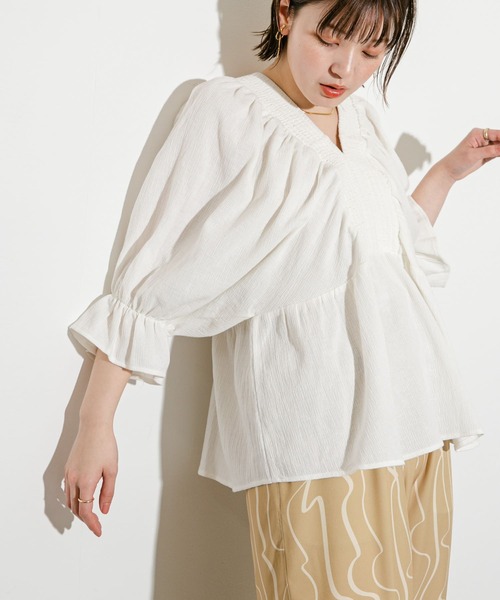 KBF（ケイビーエフ）の「ボリュームギャザーブラウス（シャツ/ブラウス・レディース・ブラック/レッド/オフホワイト・ONE）」の18枚目の写真