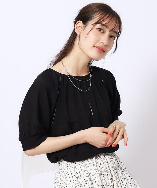 DRESKIP(ドレスキップ)の「◆【無理せずキレイ/2点セット】はしごレース使い5分袖ブラウス+インナータンクトップ(その他トップス・レディース・ライトブルー/ブラック/ライトベージュ・02/03/04)」の2枚目の写真
