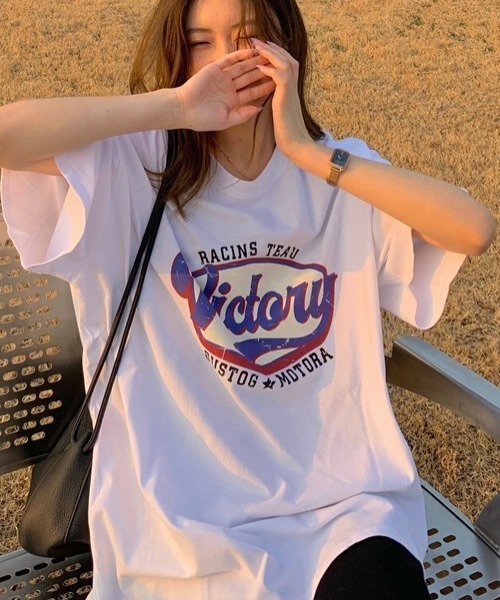 SHEENA(シーナ)の「ヴィンテージライクロゴオーバーサイズTシャツ(Tシャツ/カットソー・レディース・グレー/ホワイト・M)」の6枚目の写真