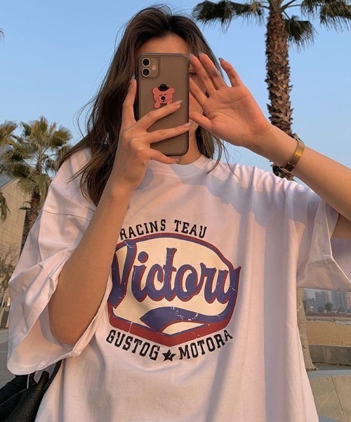 SHEENA(シーナ)の「ヴィンテージライクロゴオーバーサイズTシャツ(Tシャツ/カットソー・レディース・グレー/ホワイト・M)」の8枚目の写真