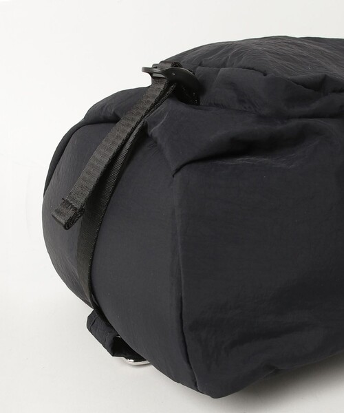 fredy emue(フレディエミュ)の「ベルトポケットワッシャークロスショルダー(ショルダーバッグ・レディース・アイボリー/ブラック・FREE)」の8枚目の写真