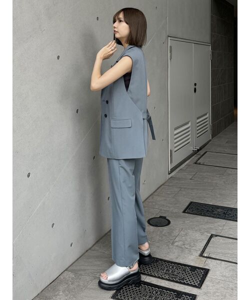 MURUA（ムルーア）の「【SET UP対応】ウエストフォルドセンタープレスパンツ（その他パンツ・レディース・ブルー/ダークグレー/ブラウン・1/2）」の15枚目の写真