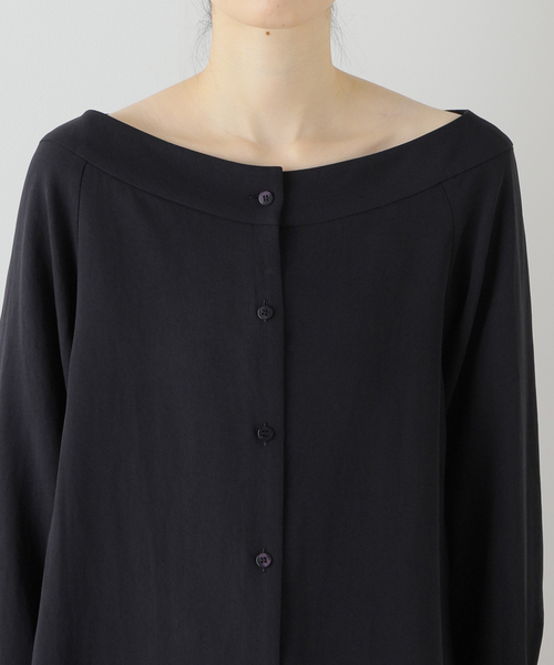 Noble（ノーブル）の「ワイドネックロングカフスブラウス（シャツ/ブラウス・レディース・ホワイト/ネイビー・FREE）」の11枚目の写真