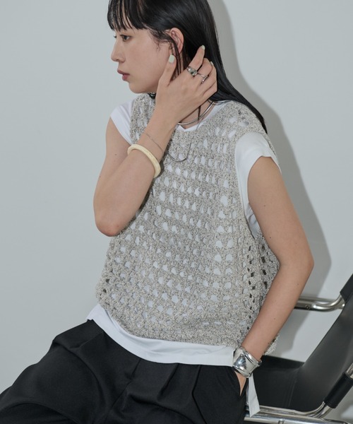 Aunt Marie's（アントマリーズ）の「メッシュニットベスト（タンクトップ・レディース・グレー/ブラック/ホワイト/ダークブラック/モカ・FREE）」の10枚目の写真
