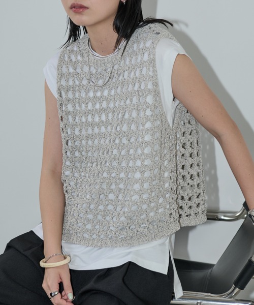 Aunt Marie's（アントマリーズ）の「メッシュニットベスト（タンクトップ・レディース・グレー/ブラック/ホワイト/ダークブラック/モカ・FREE）」の9枚目の写真