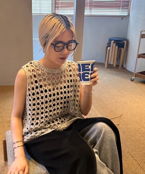 Aunt Marie's（アントマリーズ）の「メッシュニットベスト（タンクトップ・レディース・グレー/ブラック/ホワイト/ダークブラック/モカ・FREE）」の16枚目の写真