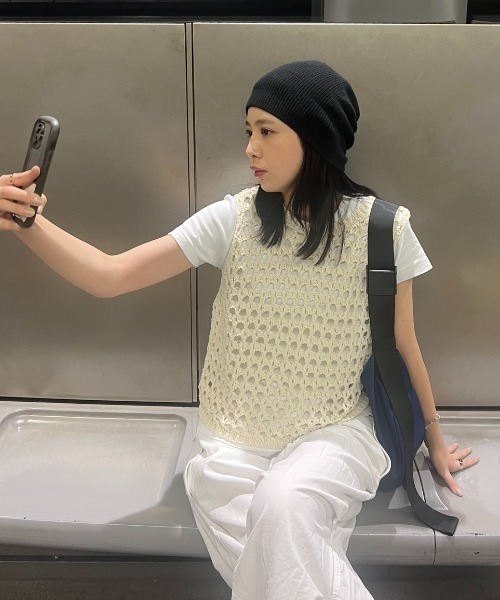 Aunt Marie's（アントマリーズ）の「メッシュニットベスト（タンクトップ・レディース・グレー/ブラック/ホワイト/ダークブラック/モカ・FREE）」の14枚目の写真