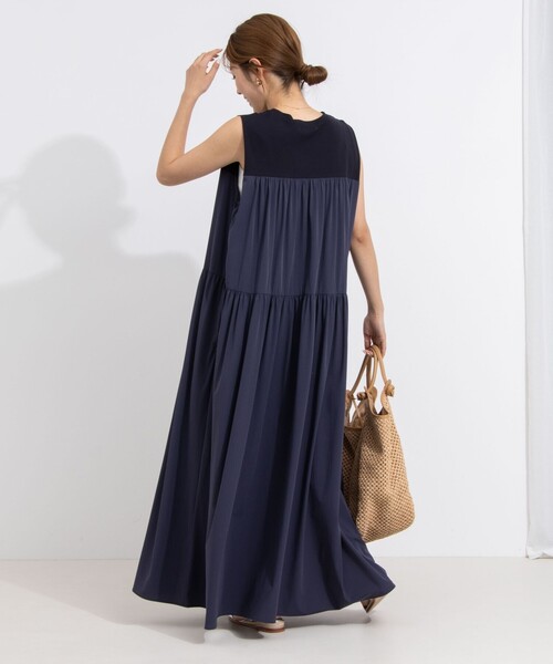 NOLLEY’S（ノーリーズ）の「接触冷感/撥水ストレッチ ティアードワンピース（ワンピース・レディース・ネイビー/ブラック・2/1）」の13枚目の写真