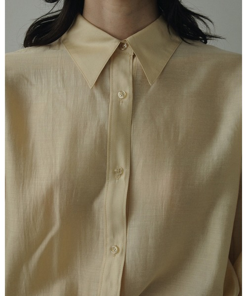 anuke(アンヌーク)の「Sheer Satin Shirts(シャツ/ブラウス・レディース・クリーム/アイボリー/グレー・FREE)」の7枚目の写真