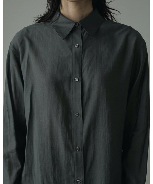 anuke(アンヌーク)の「Sheer Satin Shirts(シャツ/ブラウス・レディース・クリーム/アイボリー/グレー・FREE)」の13枚目の写真