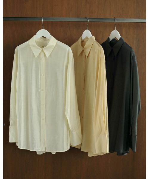 anuke(アンヌーク)の「Sheer Satin Shirts(シャツ/ブラウス・レディース・クリーム/アイボリー/グレー・FREE)」の20枚目の写真