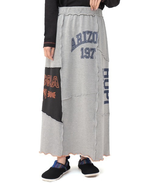 チチカカ（チチカカ）の「リメイク風プリントスウェットスカート（スカート・レディース・チャコールグレー/トップグレー・FREE）」の7枚目の写真
