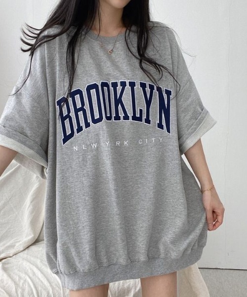 LAC-VERT(ラック・ヴェール)の「BROOKLYN オーバープリントTシャツ(Tシャツ/カットソー・レディース・ホワイト/オートミール/その他1/ネイビー/グレー/ブラック・FREE)」の4枚目の写真
