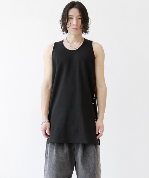 minsobi（ミンソビ）の「サイドレタリングタンクトップ（タンクトップ・メンズ・ブラック・FREE）」の4枚目の写真