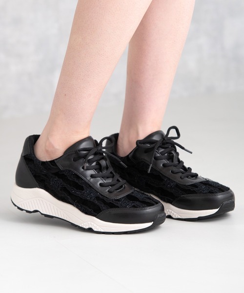 JELLY BEANS(ジェリービーンズ)の「マテリアルコンビレースアップスニーカー(217-40320)JELLY BEANS(ジェリービーンズ)(スニーカー・レディース・ブラック/ブルー/アイボリー・22.5/24.5/24/23.5/23)」の18枚目の写真