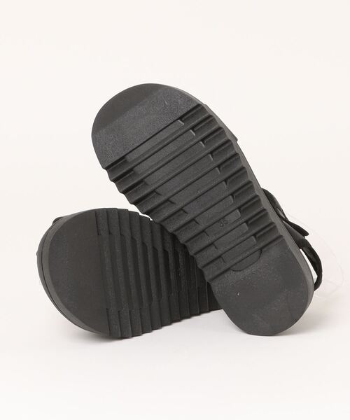 shoes365(シューズスリーシックスファイヴ)の「【shoes365】ギャザーデザインサンダル (SS)(サンダル・レディース・オフホワイト/ブラック・22.5cm/23.0cm/23.5cm/24.0cm/24.5cm/25.0cm)」の4枚目の写真