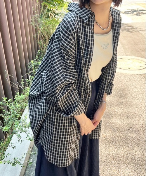 DOUBLE NAME(ダブルネーム)の「Airedale Terrier BACK刺しゅうシャツ/ユニセックス(シャツ/ブラウス・レディース・ブラック/ベージュ/ブルー・FREE)」の12枚目の写真