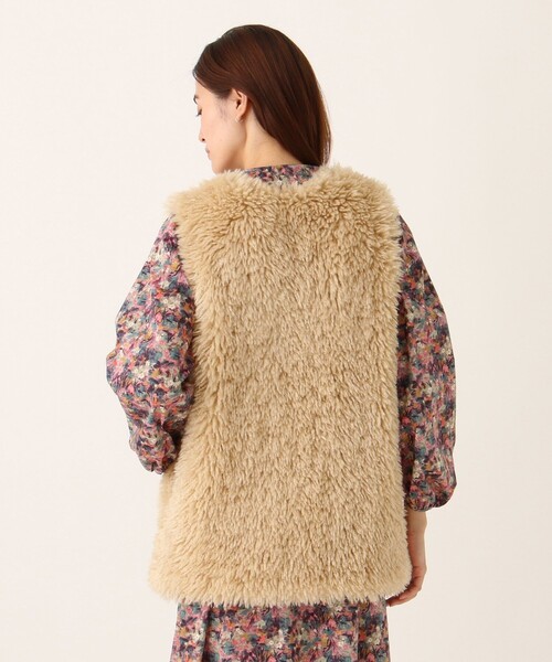 Afternoon Tea（アフタヌーンティー）の「フェイクファーベスト（ベスト・レディース・グレー/ベージュ・MEDIUM）」の3枚目の写真