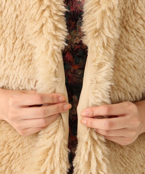 Afternoon Tea（アフタヌーンティー）の「フェイクファーベスト（ベスト・レディース・グレー/ベージュ・MEDIUM）」の6枚目の写真