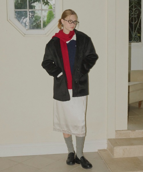 GIUNON（ジウノン）の「long knit charm muffler / ロングニットチャームマフラー（マフラー・レディース・グレー/ブルー/レッド/イエロー・FREE）」の10枚目の写真