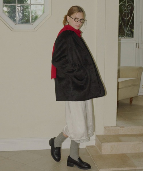 GIUNON（ジウノン）の「long knit charm muffler / ロングニットチャームマフラー（マフラー・レディース・グレー/ブルー/レッド/イエロー・FREE）」の11枚目の写真