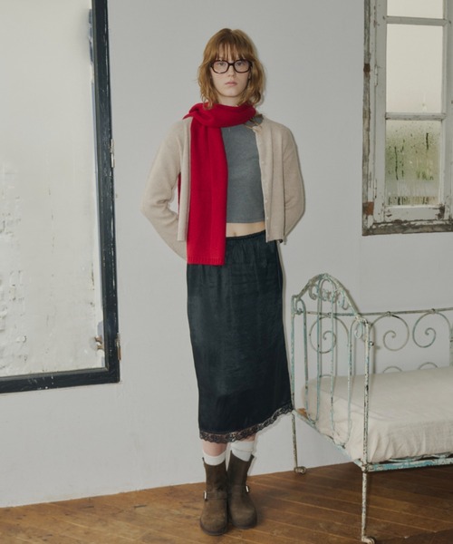 long knit charm muffler / ロングニットチャームマフラー