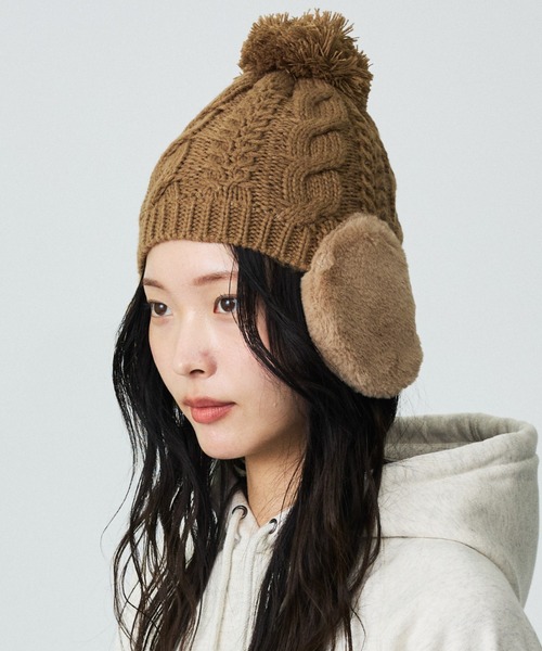 Ruben（ルーベン）の「【RUBEN / ルーベン】イヤーマフ付き裏ボアニットキャップ / RUS-8053（ニットキャップ/ビーニー・レディース・ブルー/アイボリー/ライトグレー/ベージュ/ラベンダー/グレー/ブラック/グレイッシュベージュ・フリー）」の5枚目の写真