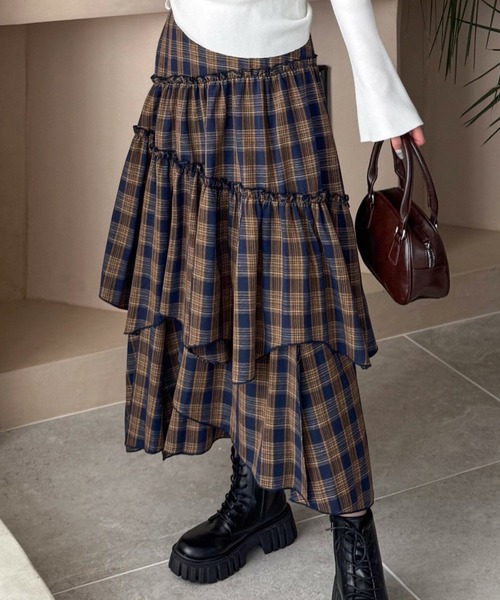 【マネキン買いがお得】ネイビー ダウン×柄スカート マネキン買いがお得】ネイビー ダウン×柄スカート