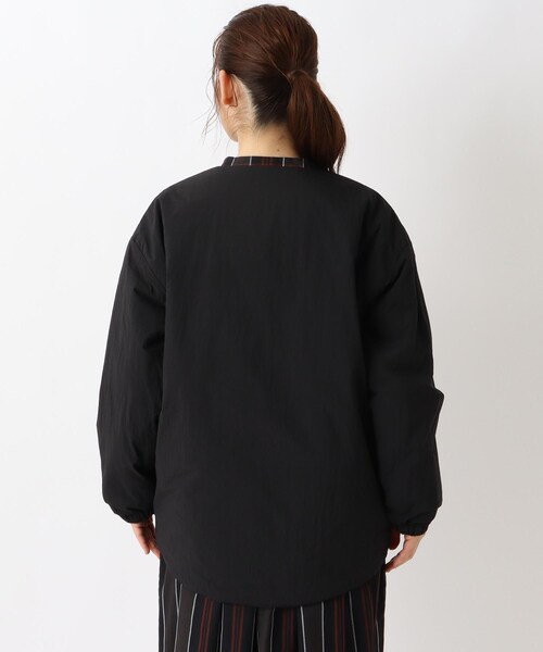 one'sterrace（ワンズテラス）の「軽量中綿入り ノーカラーブルゾン（ブルゾン・レディース・ブラック系8/ダークブラウン系8・02）」の5枚目の写真