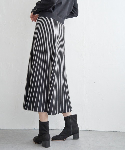 IKKA LOUNGE(イッカラウンジ)の「配色ニットアップ(ワンピース・レディース・ブルー/ベージュ/ブラック・M/L/S)」の10枚目の写真