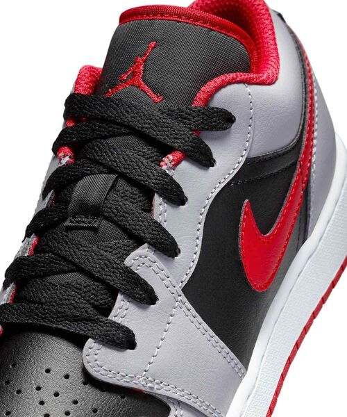 セール】《親子コーデ対応商品》エア ジョーダン 1 LOW ジュニア