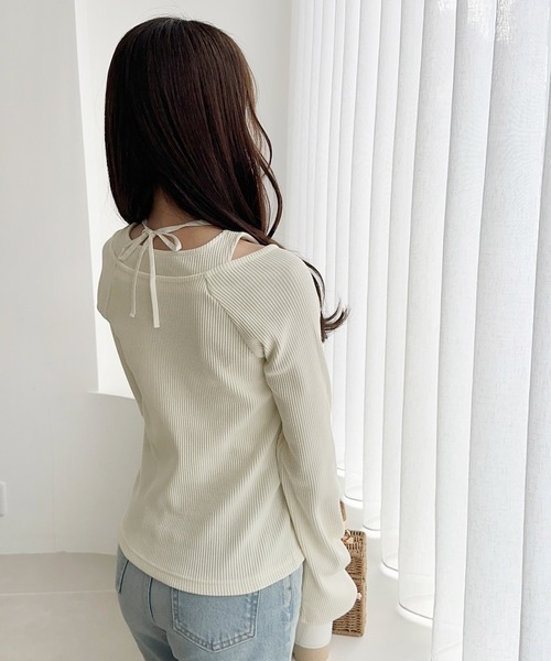 mily bilet(ミウィビレット)の「【mily bilet】ゴールドボタンが大人可愛い。オフショル2WAYレイヤードリブカットソー(長袖)(Tシャツ/カットソー・レディース・ピンク/アイボリー/ブラック・X-LARGE/SMALL/MEDIUM/LARGE)」の11枚目の写真