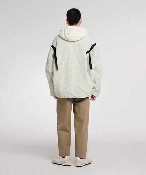 JNBY（ジェーエヌビーワイ）の「Reversible Round-neck Boa Jacket / リバーシブルジャケット（その他アウター・メンズ・ブラック・44/46）」の9枚目の写真