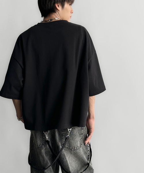 Classical Origin(クラシカルオリジン)の「【Classical Origin】「垂らすだけで差別化。」脱着式ベルトデザインショート丈Tシャツ/Belt Design Transformable Cropped T-Shirt(Tシャツ/カットソー・メンズ・チャコール/オフホワイト/ブラック・MEDIUM/LARGE/SMALL)」の22枚目の写真