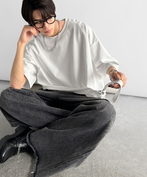 Classical Origin(クラシカルオリジン)の「【Classical Origin】「垂らすだけで差別化。」脱着式ベルトデザインショート丈Tシャツ/Belt Design Transformable Cropped T-Shirt(Tシャツ/カットソー・メンズ・チャコール/オフホワイト/ブラック・MEDIUM/LARGE/SMALL)」の7枚目の写真