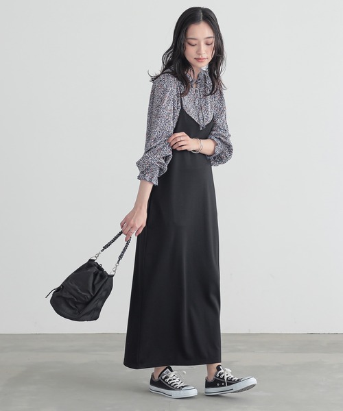 n'OrLABEL（ノアールレーベル）の「小花柄スキッパーブラウス（シャツ/ブラウス・レディース・ブラック/ブルー/レッド・2/1）」の6枚目の写真