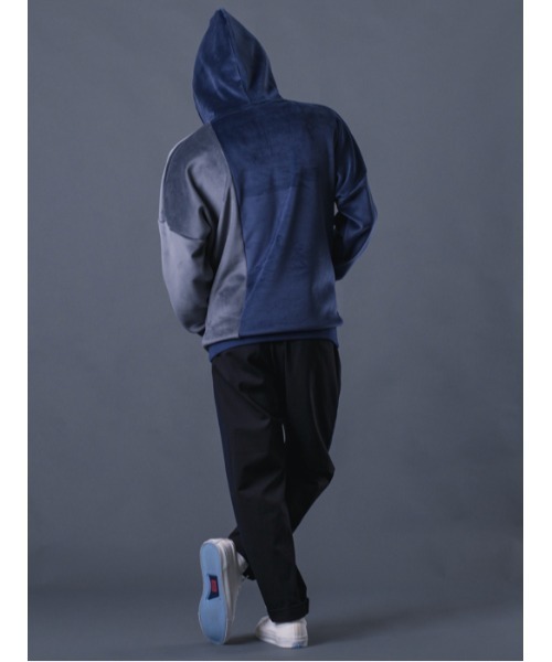 REGIEVO（レジエボ）の「肌触り抜群の上質なパーカー（パーカー・メンズ・ベージュ/ネイビー/イエロー・MEDIUM/LARGE/X-LARGE）」の17枚目の写真