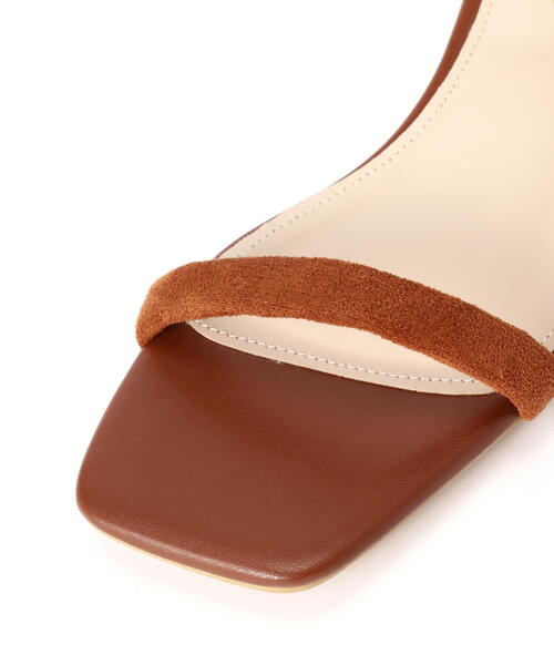 NATURAL BEAUTY BASIC（ナチュラルビューティーベーシック）の「◇【Oggi掲載】【美人百花掲載】ナローパフストラップサンダル（サンダル・レディース・シルバー/ブラック/ブラウン・LARGE/MEDIUM/SMALL）」の13枚目の写真