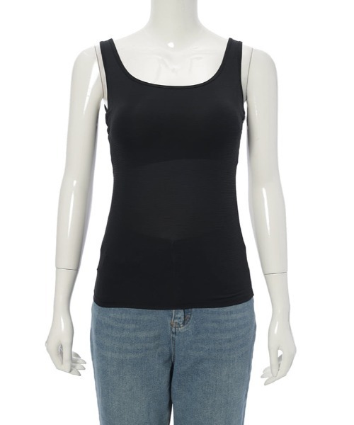 fifth(フィフス)の「【接触冷感×抗菌防臭】さらさら、ひんやりカップ付きタンクトップ【EssentialCool】(キャミソール・レディース・ブラック/ベージュ・S/M/L)」の11枚目の写真