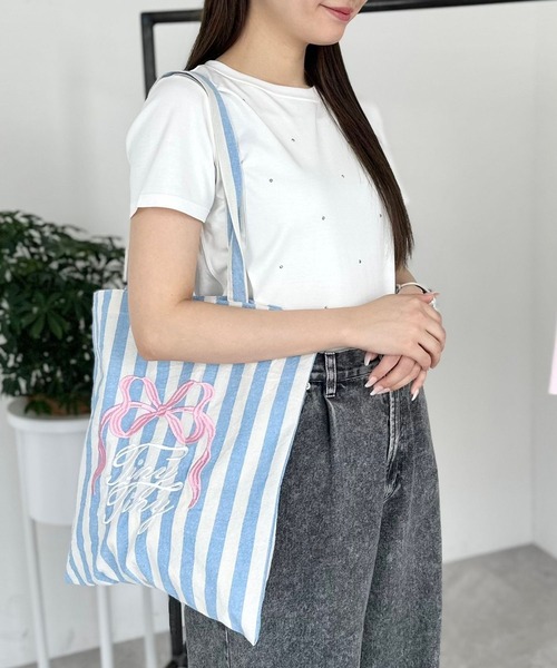 tiny tiny（ティニーティニー）の「刺繍ロゴトートバッグ[tiny tiny(ティニーティニー)]（トートバッグ・レディース・ブルー/ピンク・0）」の4枚目の写真