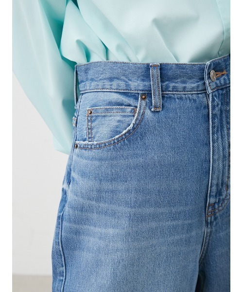 Mila Owen（ミラオーウェン）の「【ウォッシャブル】撥水加工カットオフワイドデニムパンツ（デニムパンツ・レディース・ブルー/ライトブルー/ホワイト・0/1/00）」の12枚目の写真