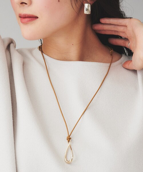 UNTITLED（アンタイトル）の「グラストップネックレス（ネックレス・レディース・シルバー/ゴールド・99）」の3枚目の写真